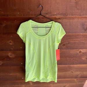 NWT Sella workout top sz S